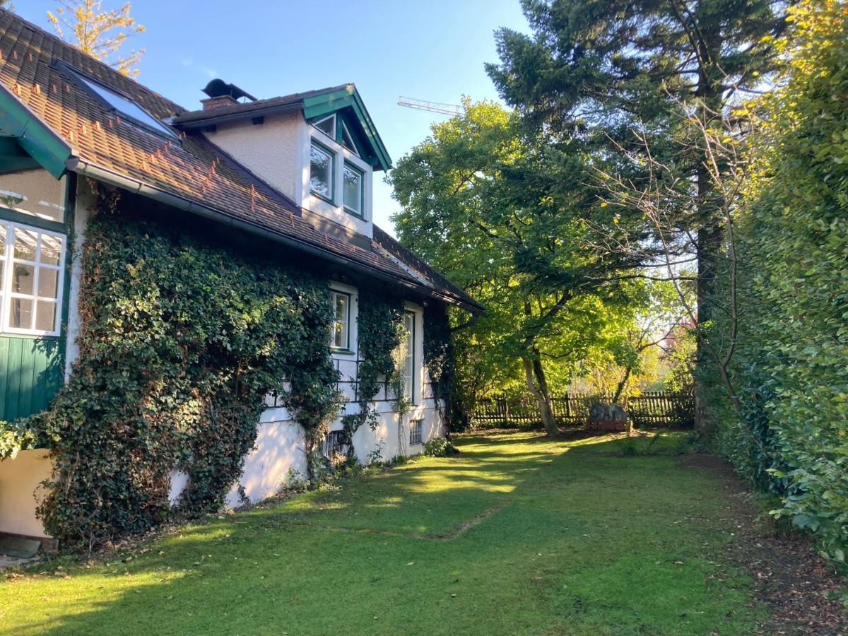 Haus Mit Sauna Und Privatem Badeteich In Anif Bei Salzburg Екстер'єр фото