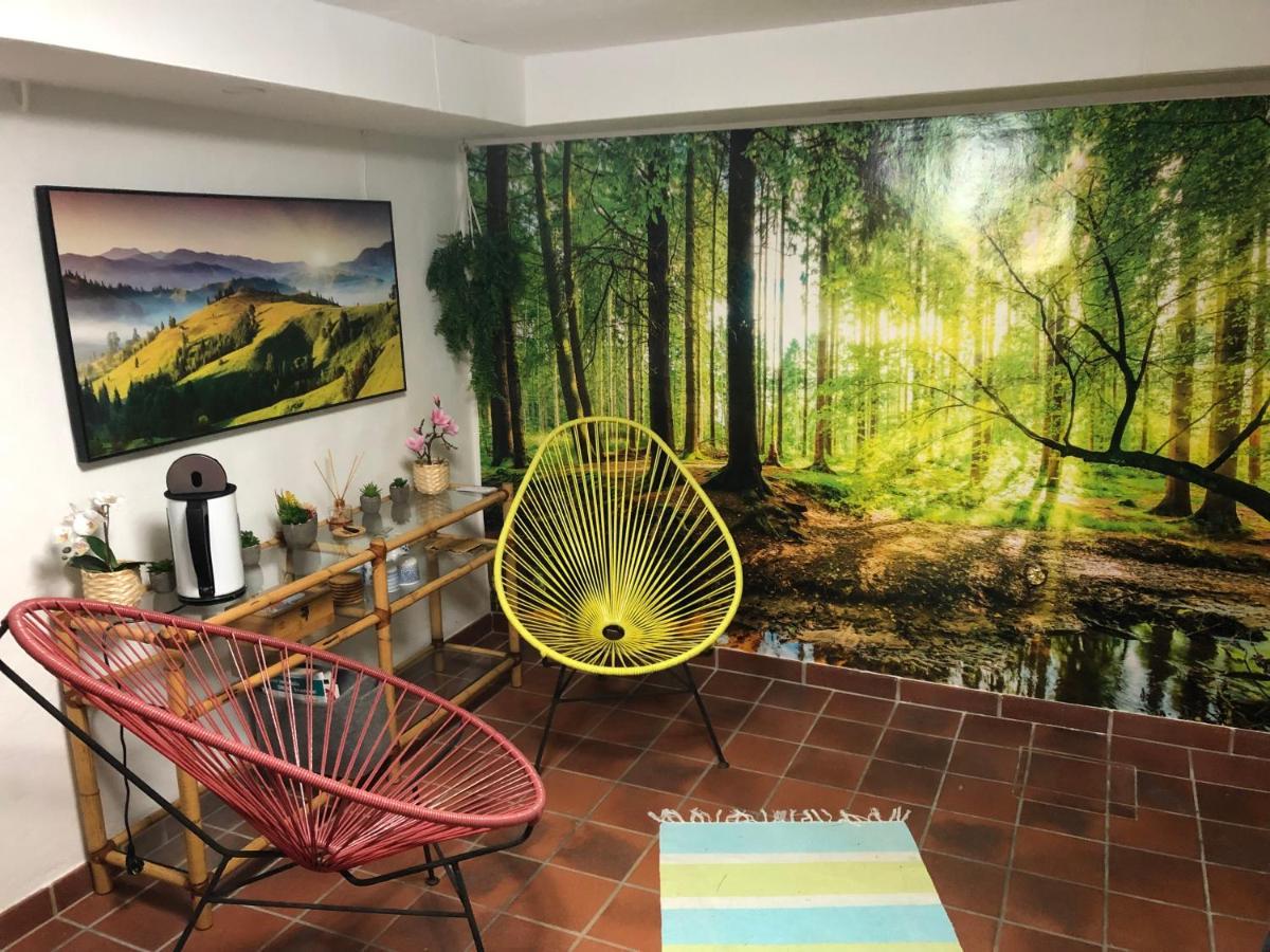 Haus Mit Sauna Und Privatem Badeteich In Anif Bei Salzburg Екстер'єр фото