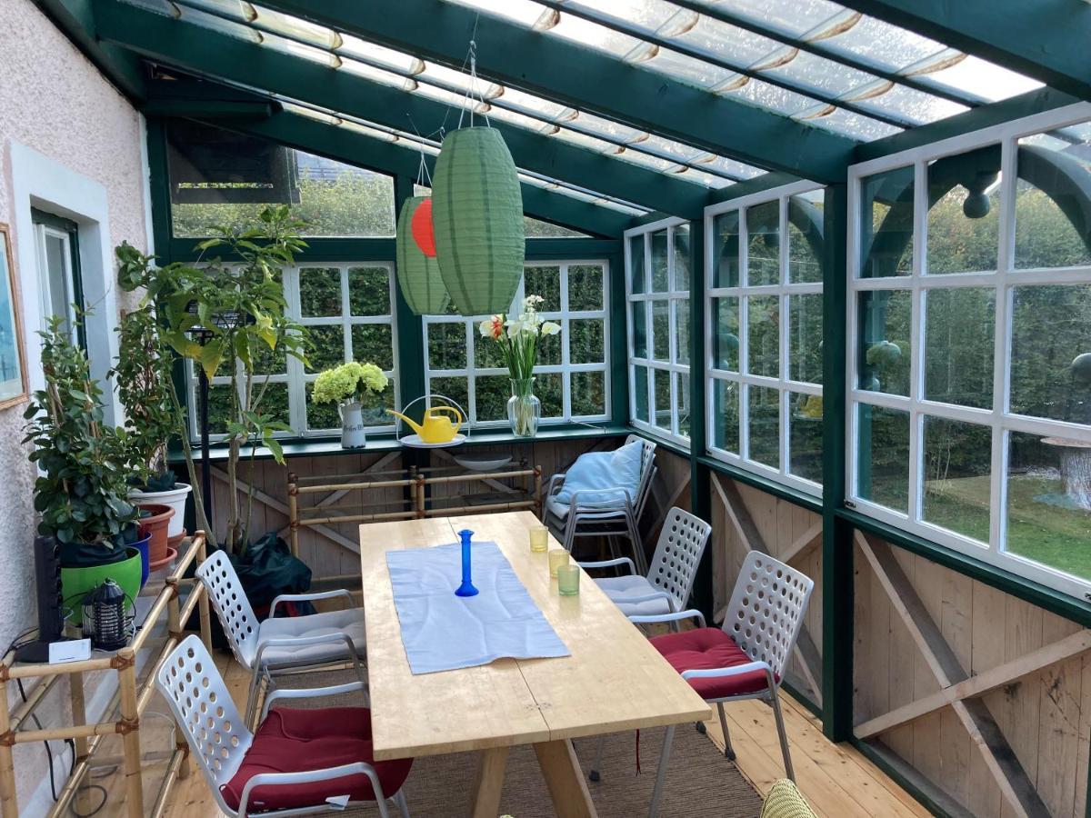 Haus Mit Sauna Und Privatem Badeteich In Anif Bei Salzburg Екстер'єр фото