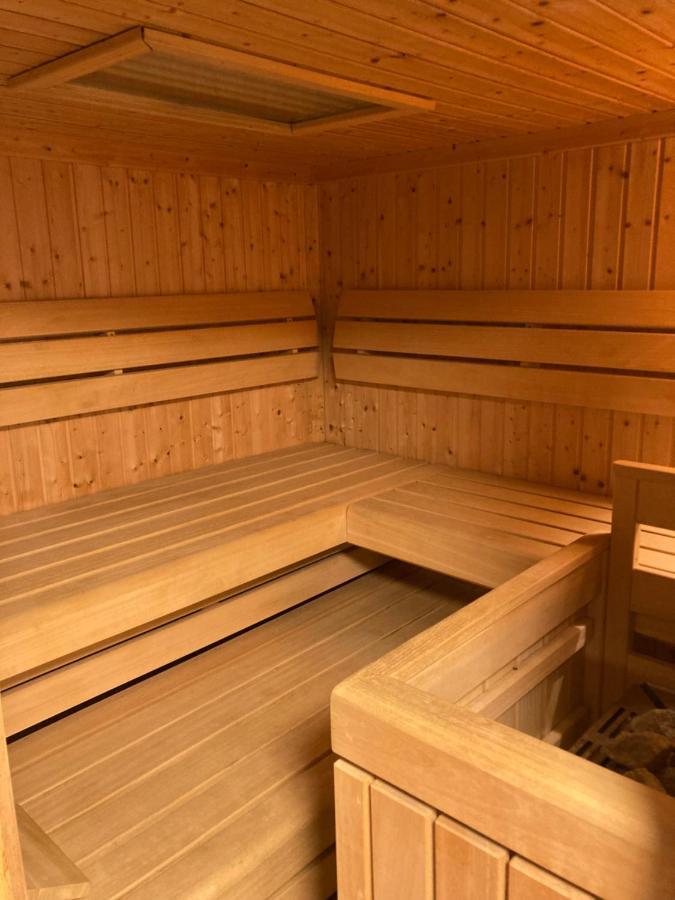 Haus Mit Sauna Und Privatem Badeteich In Anif Bei Salzburg Екстер'єр фото